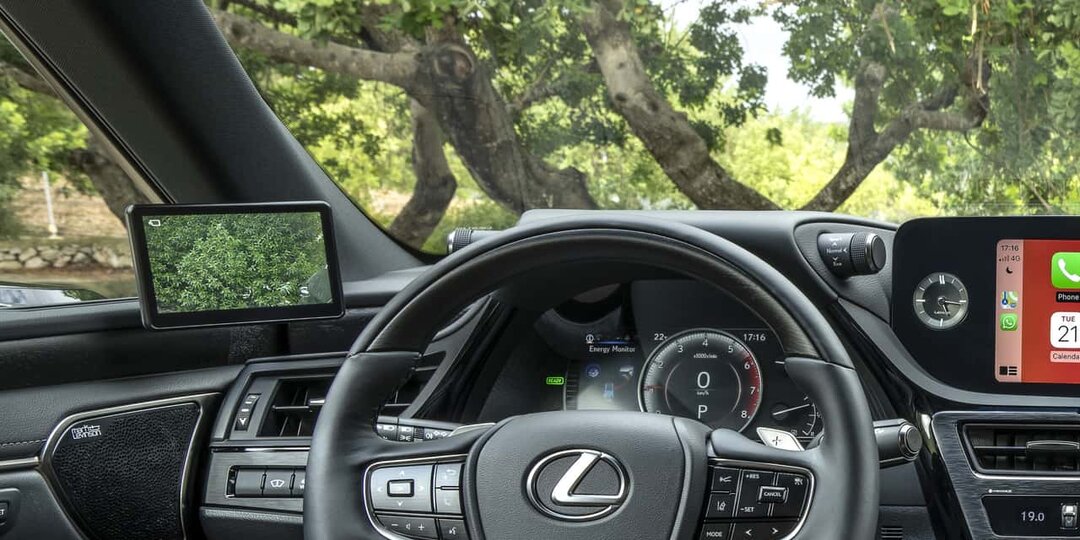 Гляжу(сь) в экран, как в зеркало...