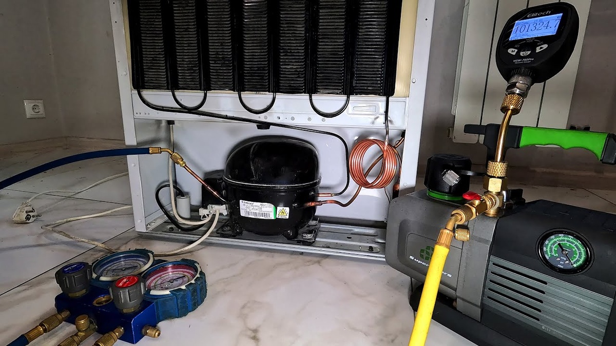 Ремонт бытового холодильника 