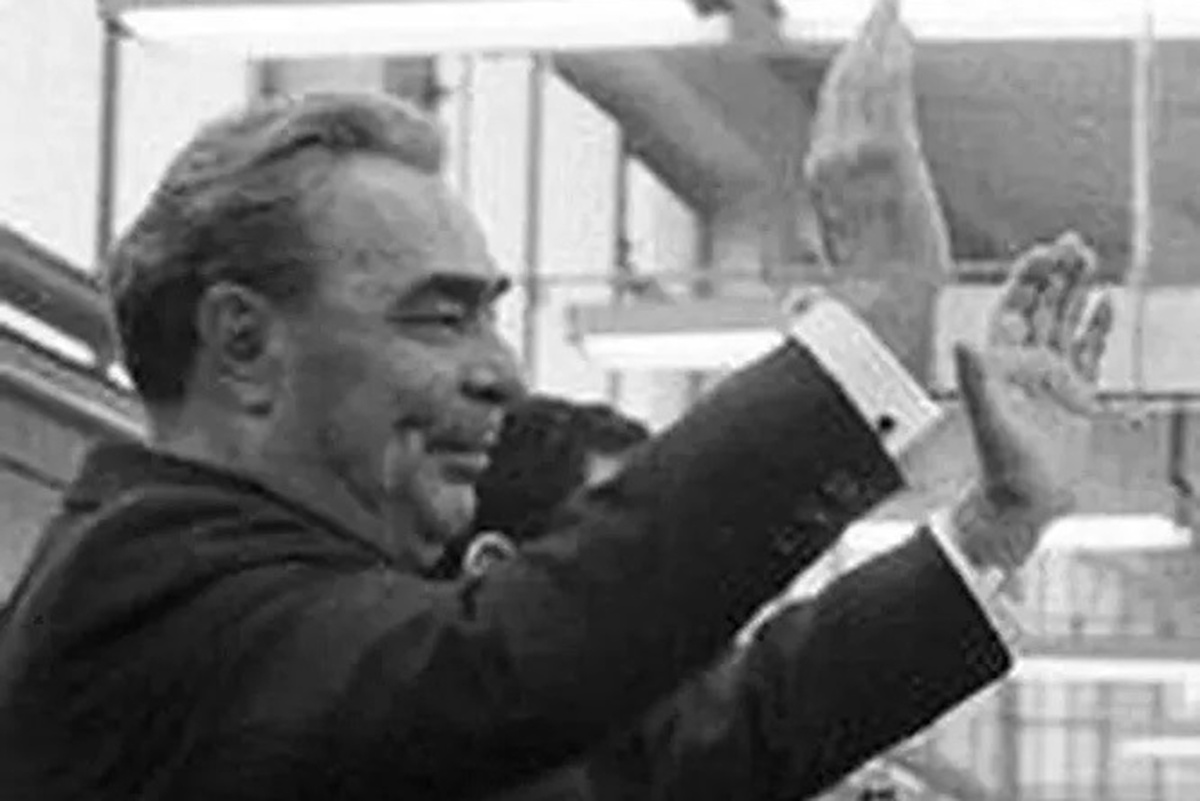    Генсек Леонид Ильич Брежнев всегда был страстным болельщиком. / Соцсети