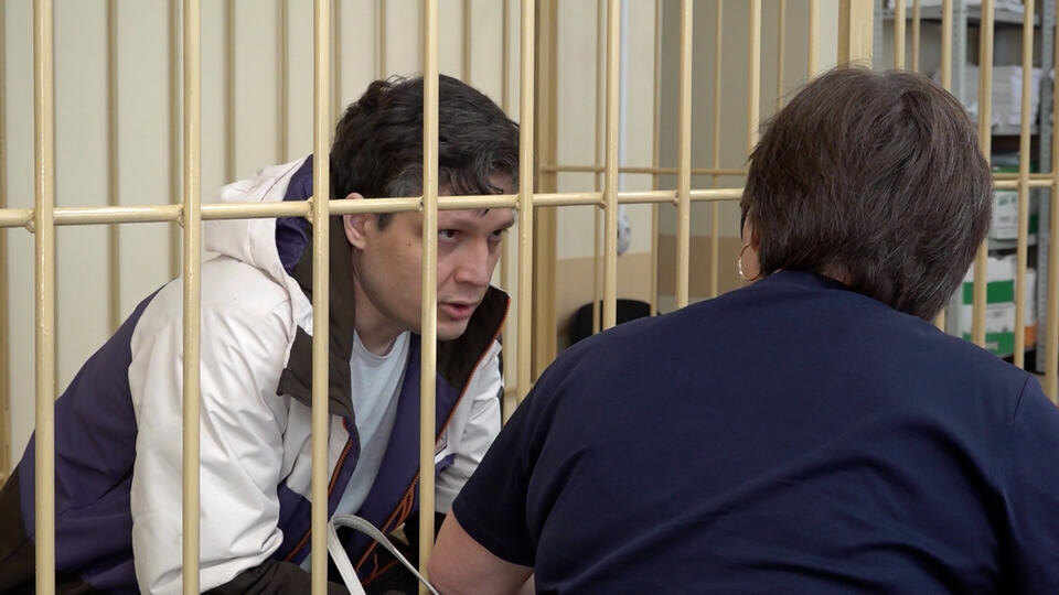     Подготовился и зарезал: экономист из Кузбасса убил начальницу в Сбербанке "112"