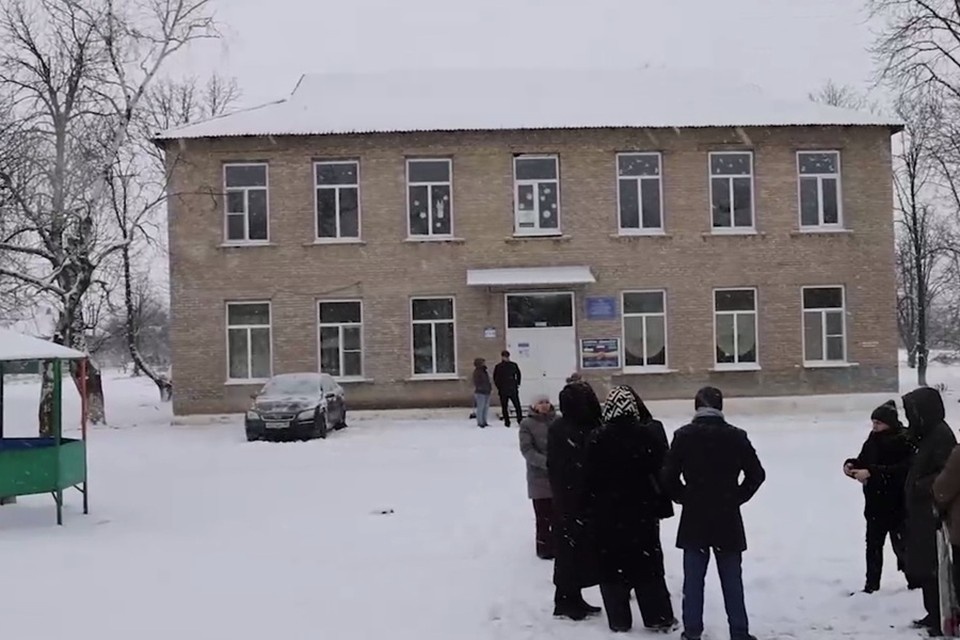    В Старобешевском округе восстанавливают Марьяновскую школу. Фото: ТГ/Никитина