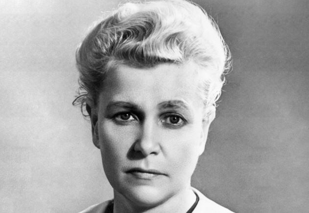 "Фурцевой тоже изменяют"