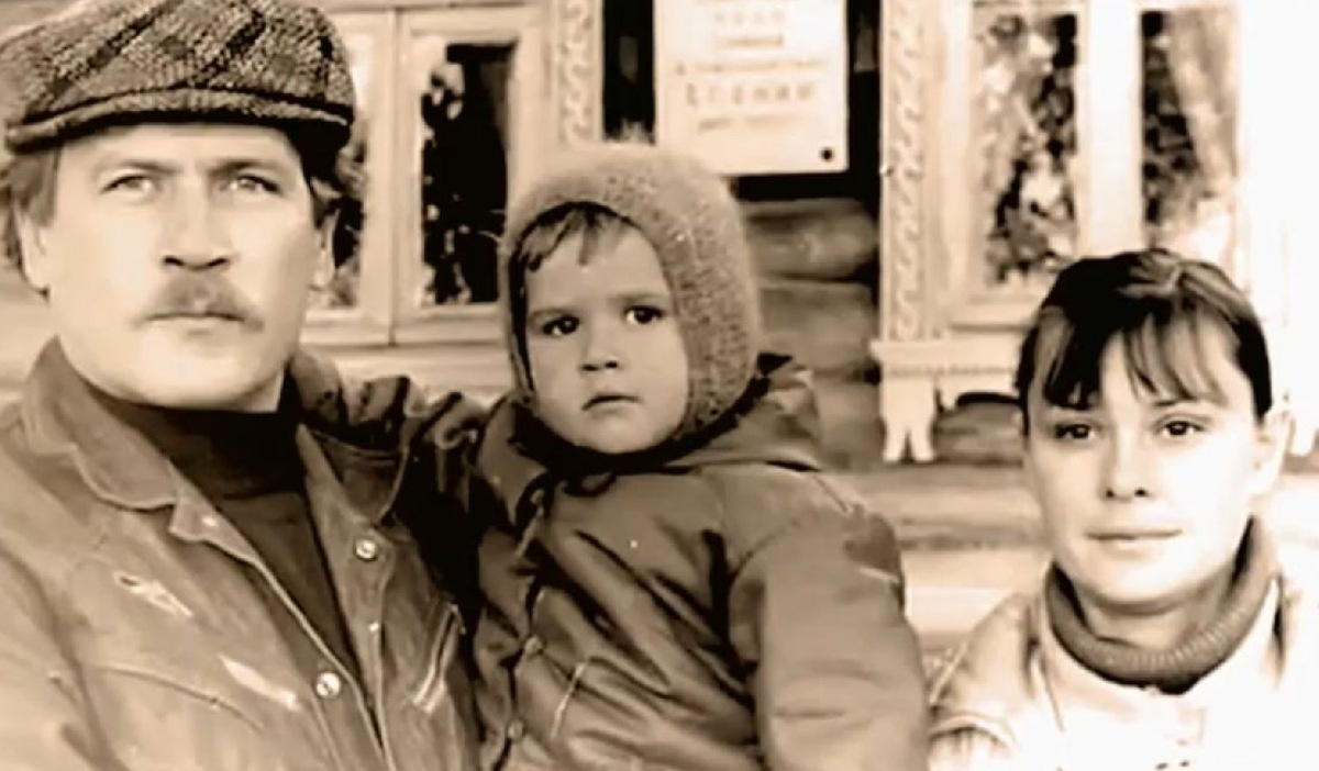    Борис Невзоров, Анастасия Иванова с дочерью Полиной (Фото: скриншот т/п «Судьба человека»)