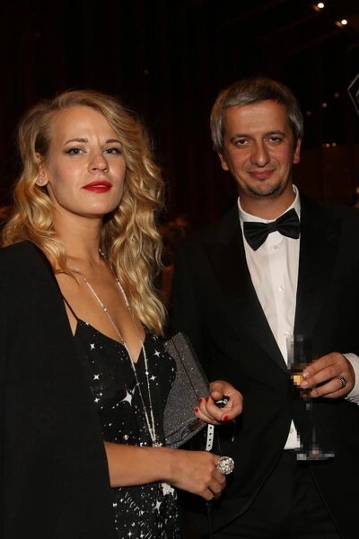    Творческий тандем: Александра Ребенок и Константин Богомолов на сцене.