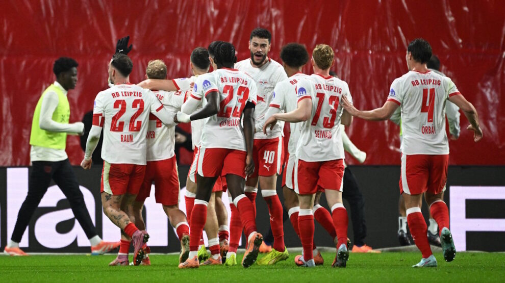    «Бавария» и «Лейпциг» сыграют 17 января в матче чемпионата Германии по футболу. Фото: REUTERS