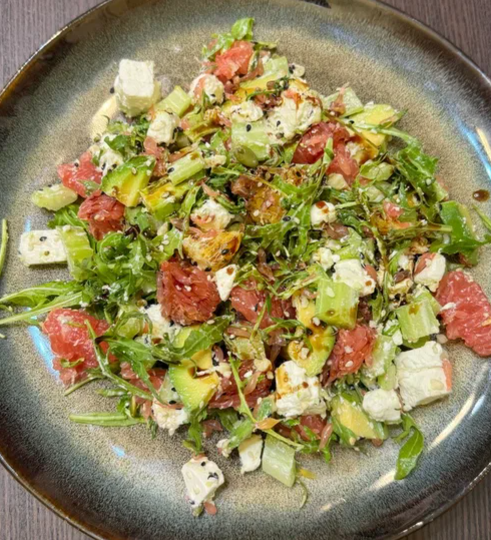 Свежесть и баланс на тарелке - салат с грейпфрутом