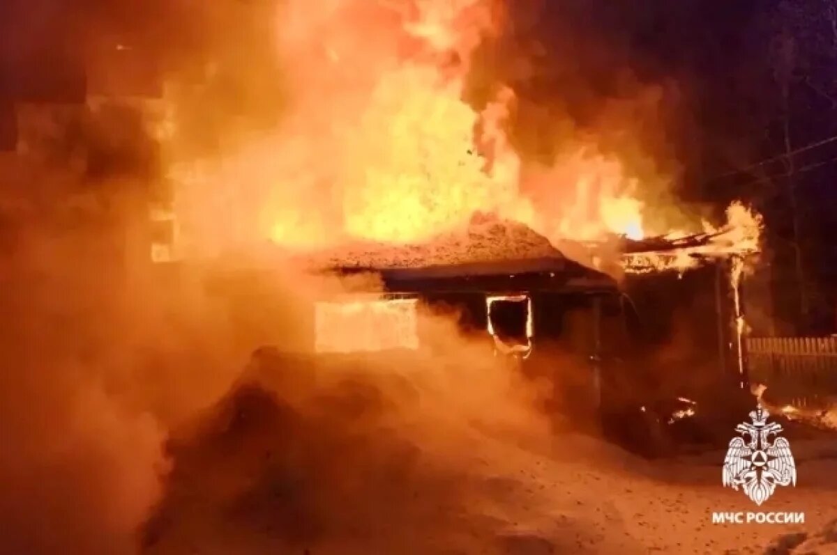    В Конаковском округе ночью потушили пожар в жилом доме