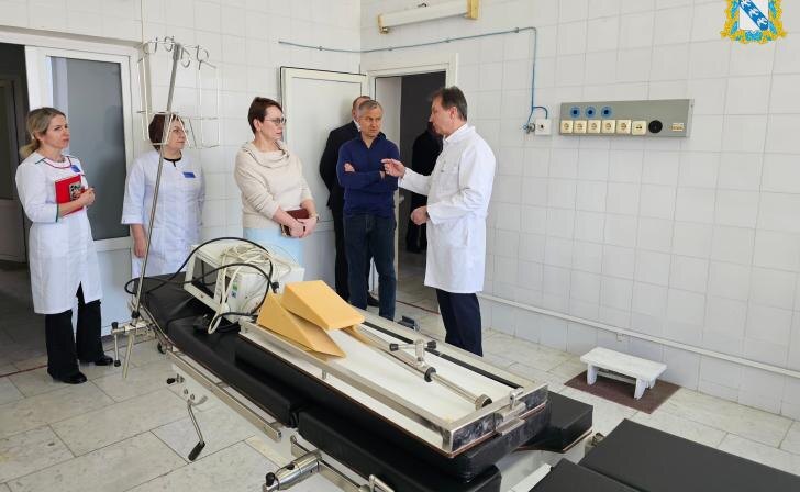 В Медвенской больнице при проверке нашли недочёты в ремонте и оснащении