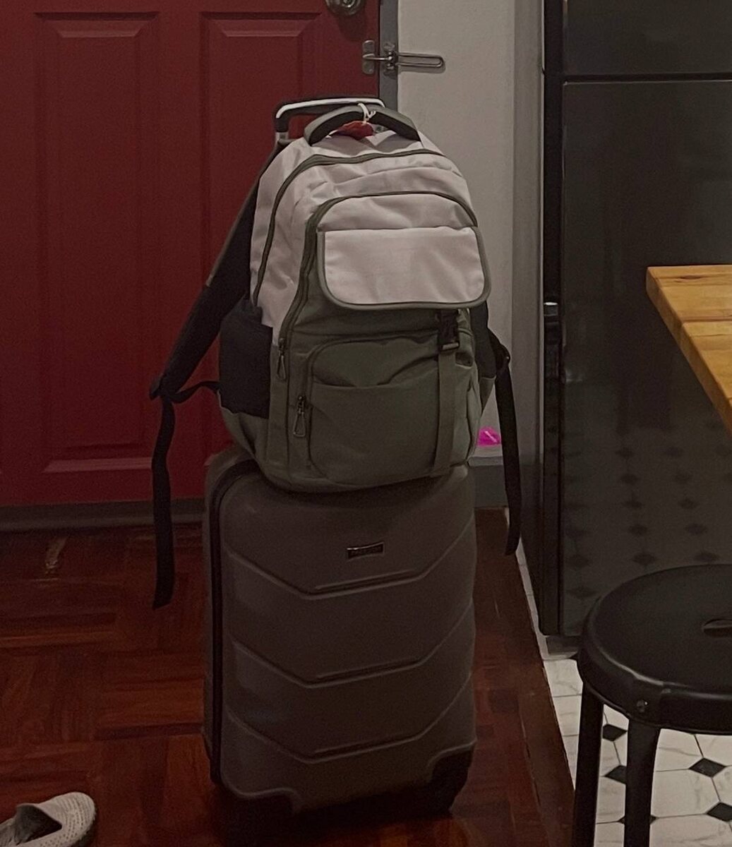 вот с таким чемоданом мы приехали в Тайланд