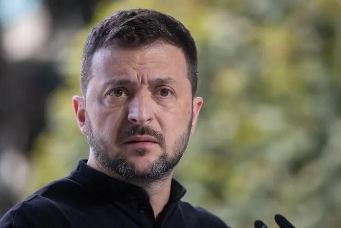 Обложка © Shutterstock / FOTODOM / UkrPictures