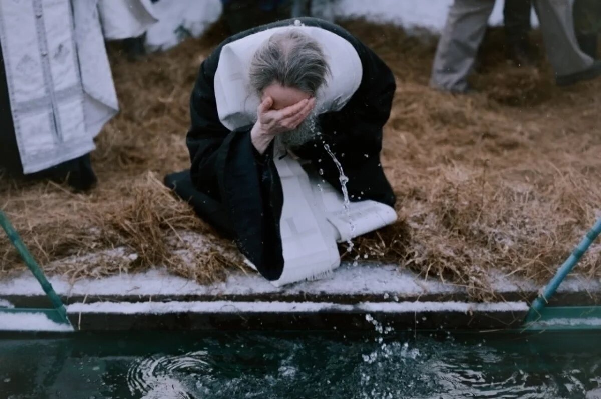    Калининградцам объяснили, как безопасно участвовать в крещенских купаниях