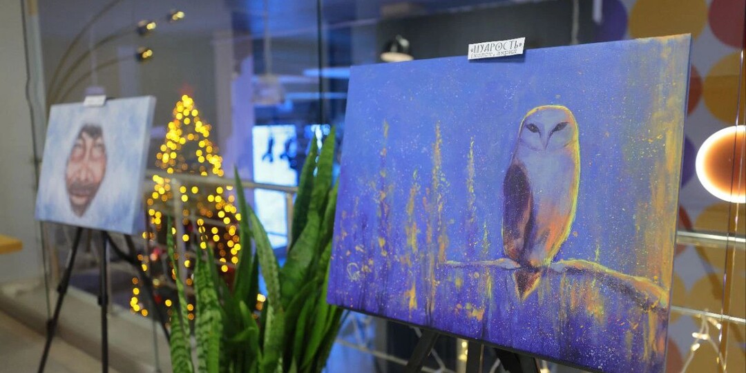 «У тишины есть цвет»: глава Приуральского района позвала ямальцев на выставку Веры Пацевой