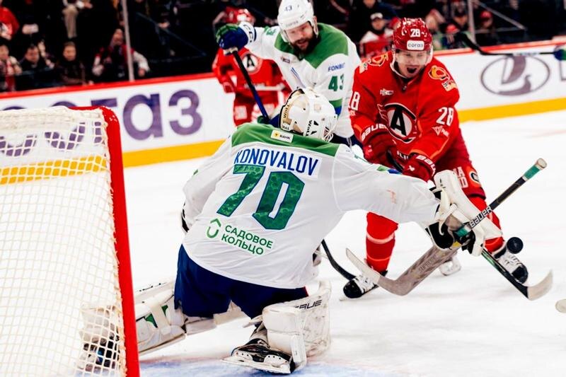    Фото: пресс-служба ХК «Автомобилист» / Момент матча