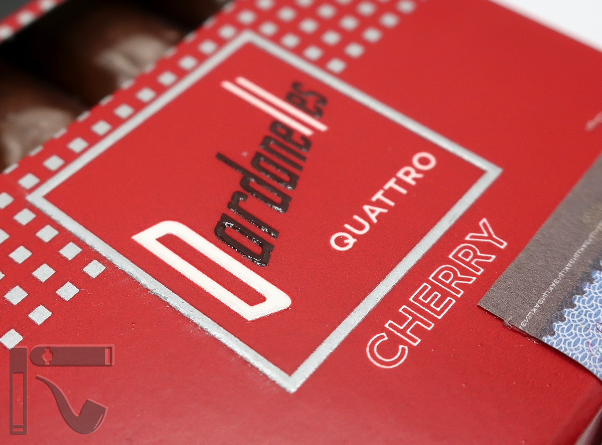 Сигариллы Dardanelles Quatro Cherry. Фото: © канал "Уголок Курильщика"