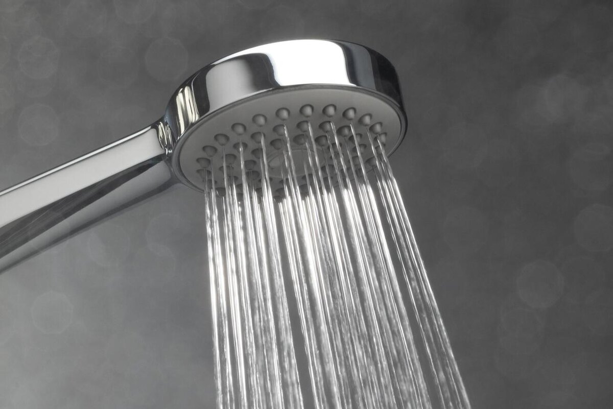    Как очистить душевую лейку от накипи в домашних условиях Freepik