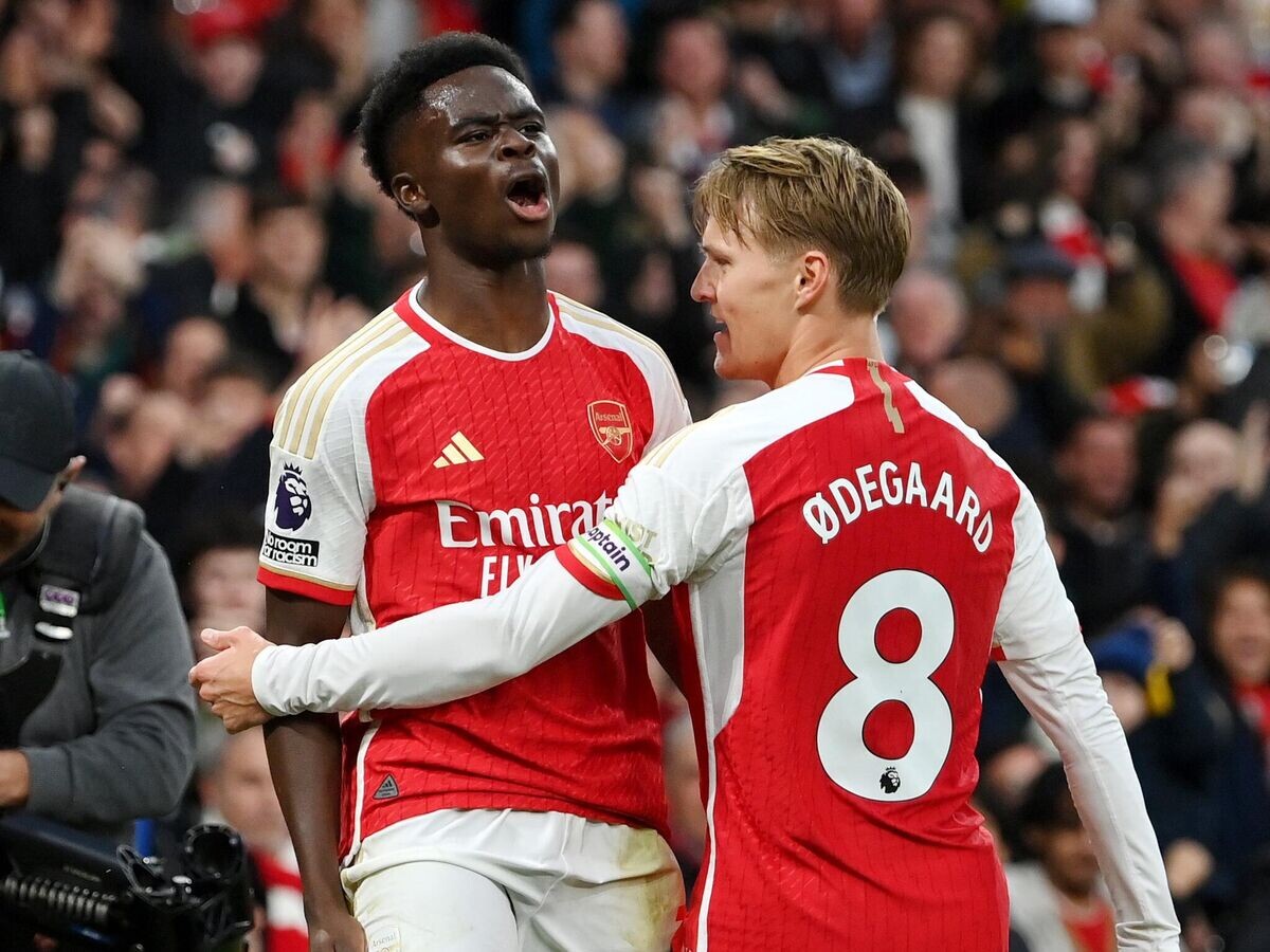    Футболисты "Арсенала" Букайо Сака (слева) и Мартин Эдегор | © Фото : Пресс-служба ФК "Арсенал"