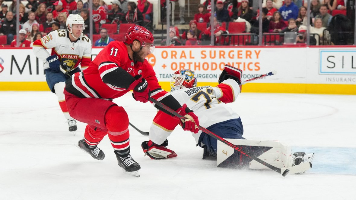 Фото с матча Каролина - Флорида