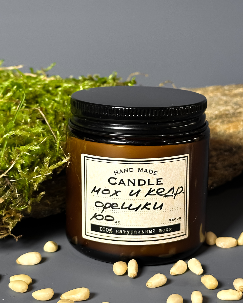 Мох и кедровые орешки