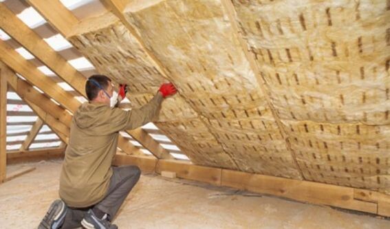 Процесс утепления мансарды