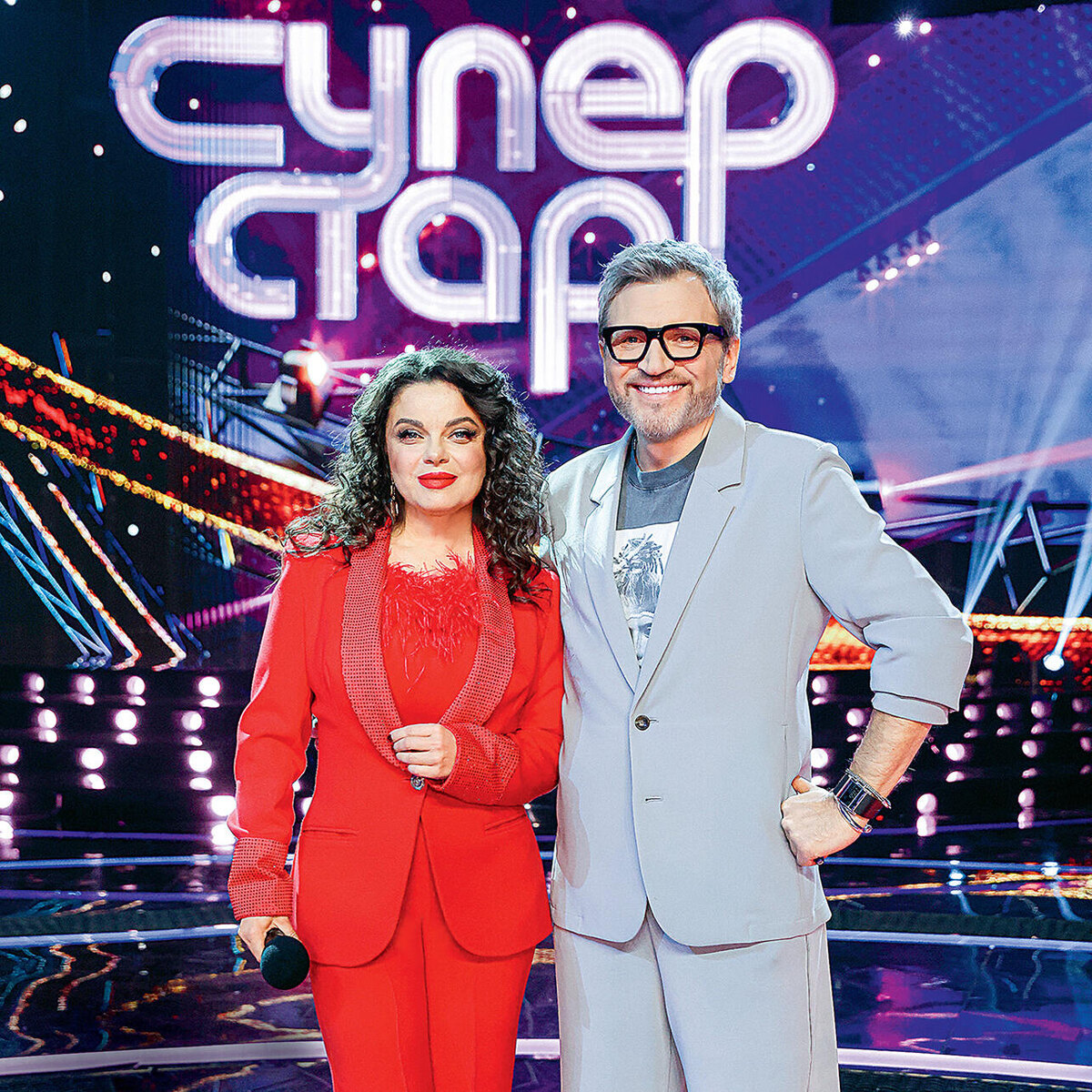    Ведущие шоу Наташа Королева и Вадим Такменев Пресс-служба НТВ