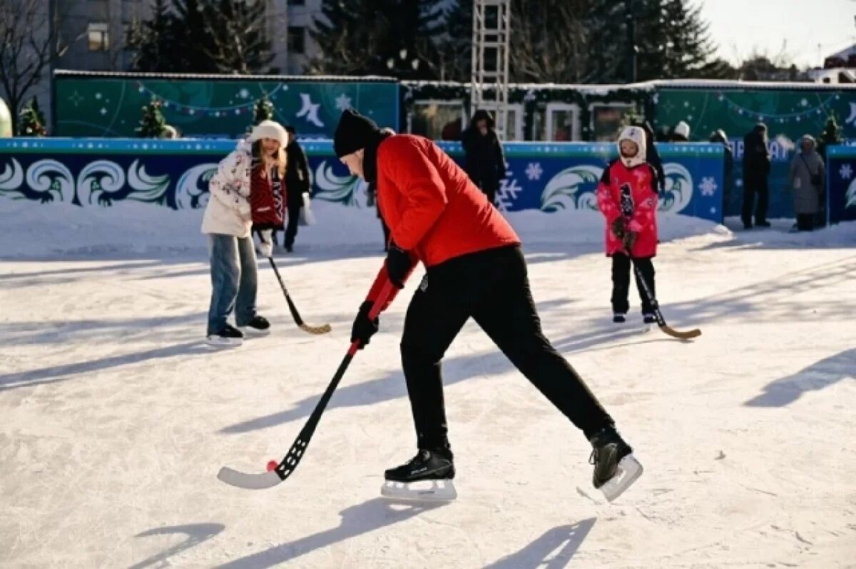    Игры, маскоты и хоккей ждут хабаровчан на площади Ленина