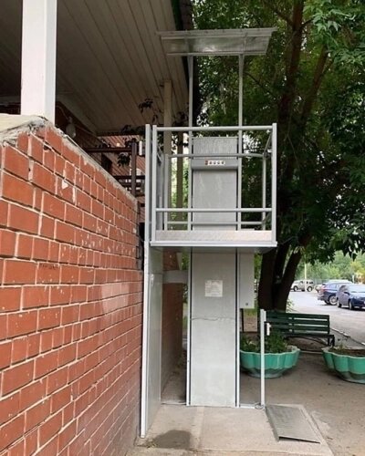    Таким подъемником могла бы пользоваться не только Лариса Бойко, но и мамы с колясками или пожилые жильцы. Фото: Администрация г. Тюмени