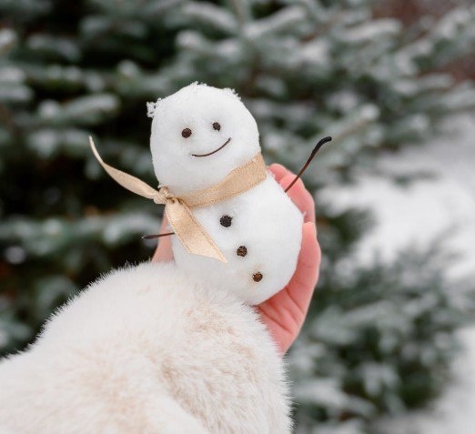 С добрым утром! ☕️ Пусть сегодня будет больше тепла, чем за окном, и больше улыбок, чем снежинок