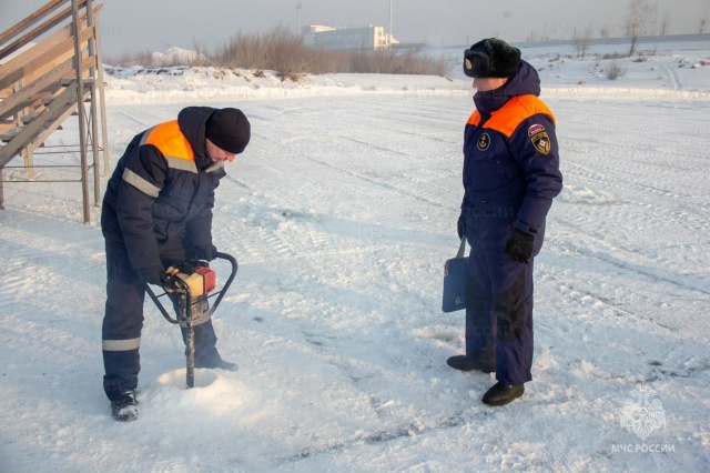 В двух районах Бурятии отменили крещенские купания