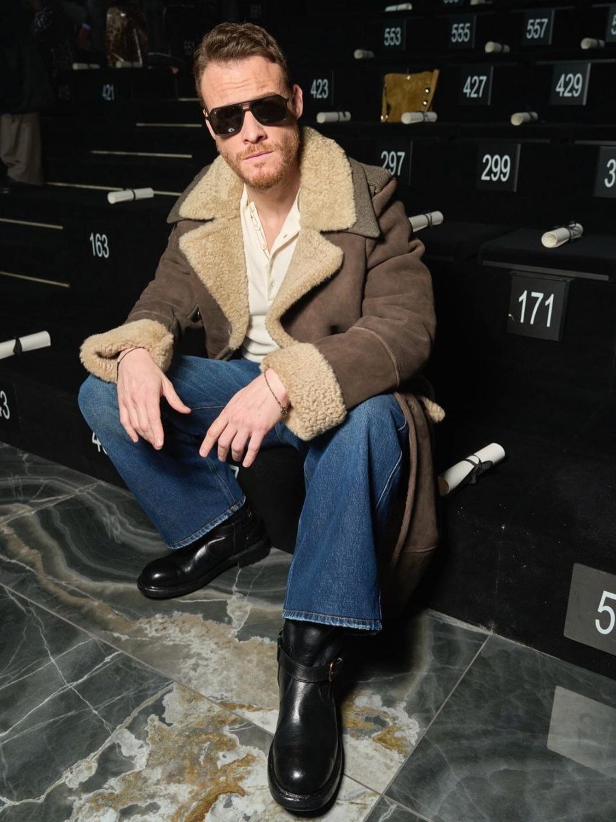 Фотосет гостей в первом ряду. Керем Бюрсин. Зимняя коллекция Dolce & Gabbana. Стилист Инан Кирдемир.