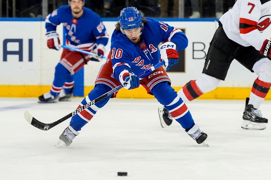    Артемий Панарин / Источник: © Julia Demaree Nikhinson/AP/TASS