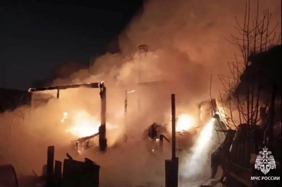    Два человека погибли на пожаре в садоводстве в Иркутском районе