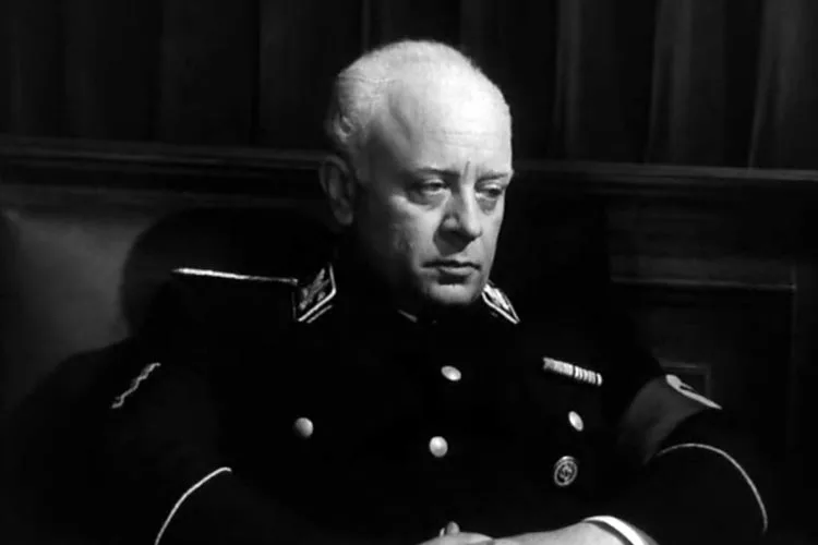 в роли Мюллера