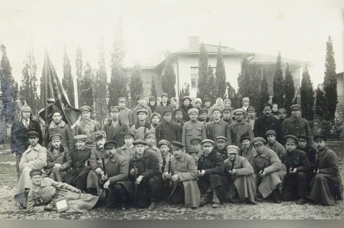    Крымские чекисты.