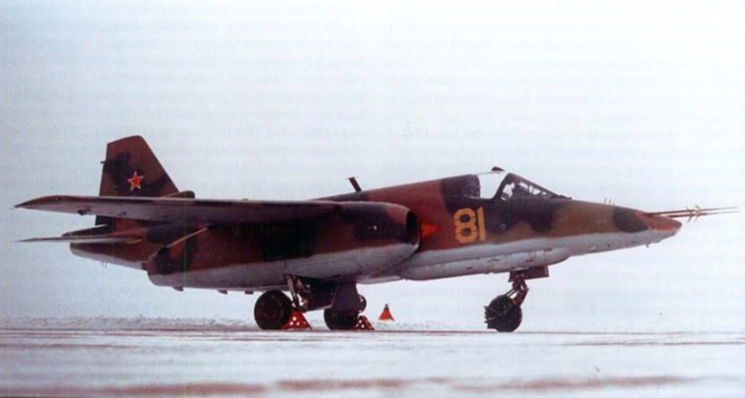 Первый опытный образец штурмовика Су-25 разработки ММЗ «Кулон» П.О. Сухого – будущий Су-25. Фото из книги: Беретдинов И. Штурмовик Су-25 и его модификации. Изд. 2-е дополненное и переработанное. М., «Издательская группа Беретдинов и Ко», - 2002 г.