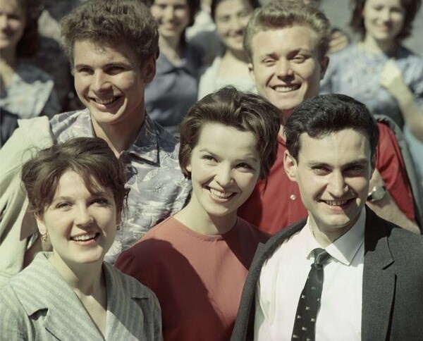 Почему в СССР люди были счастливее и радостнее, нежели сейчас: мнение автора канала