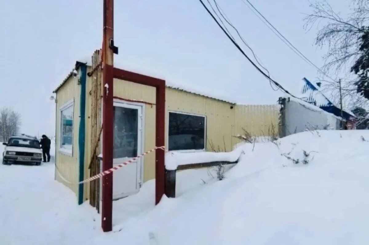    В Сургуте прокуратура проверяет базу, где во время пожара погибли люди