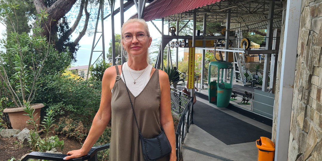 Малая канатная дорога в Ялте. Город Золотой и БарабуляБар