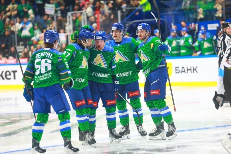    «Автомобилист» разгромил «Салават Юлаев» со счетом 6:2 (источник изображения) News Express Team