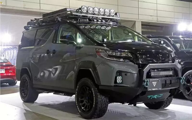 Toyota Alphard от ателье Double Eight📷
