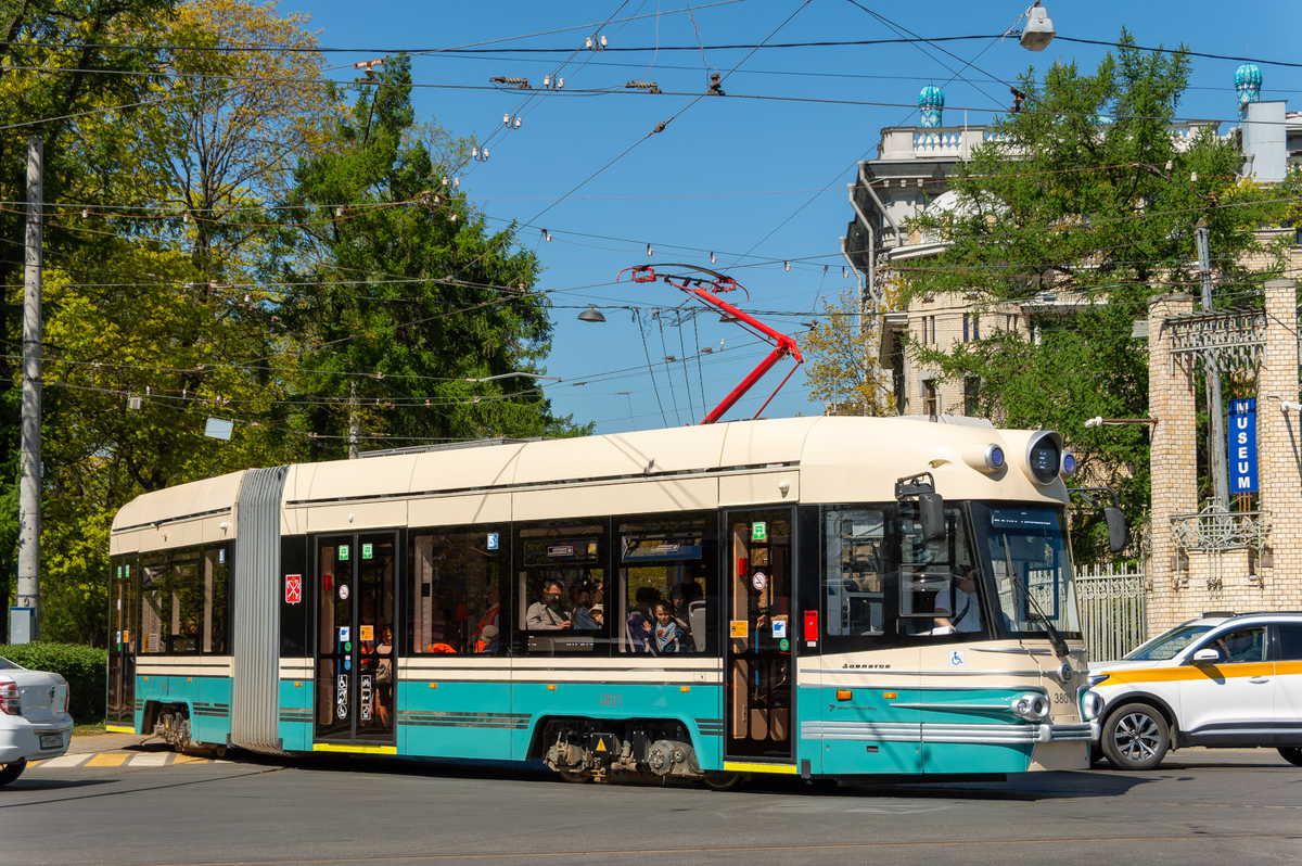 Трамвай модели 71-421Р "Довлатов", источник https://transphoto.org/photo/1957919, фото Krt3k 
