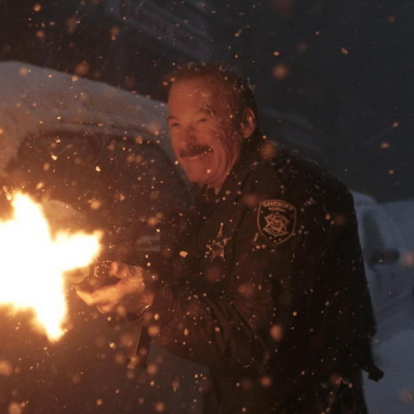     Боевик «Нормал» с Бобом Оденкёрком выйдет в России одновременно со всем миром