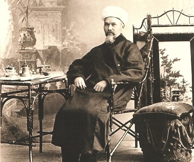 «Свод «Асар» создан в жанре популярных у мусульман, в том числе и у тюркских народов, биографических очерков»