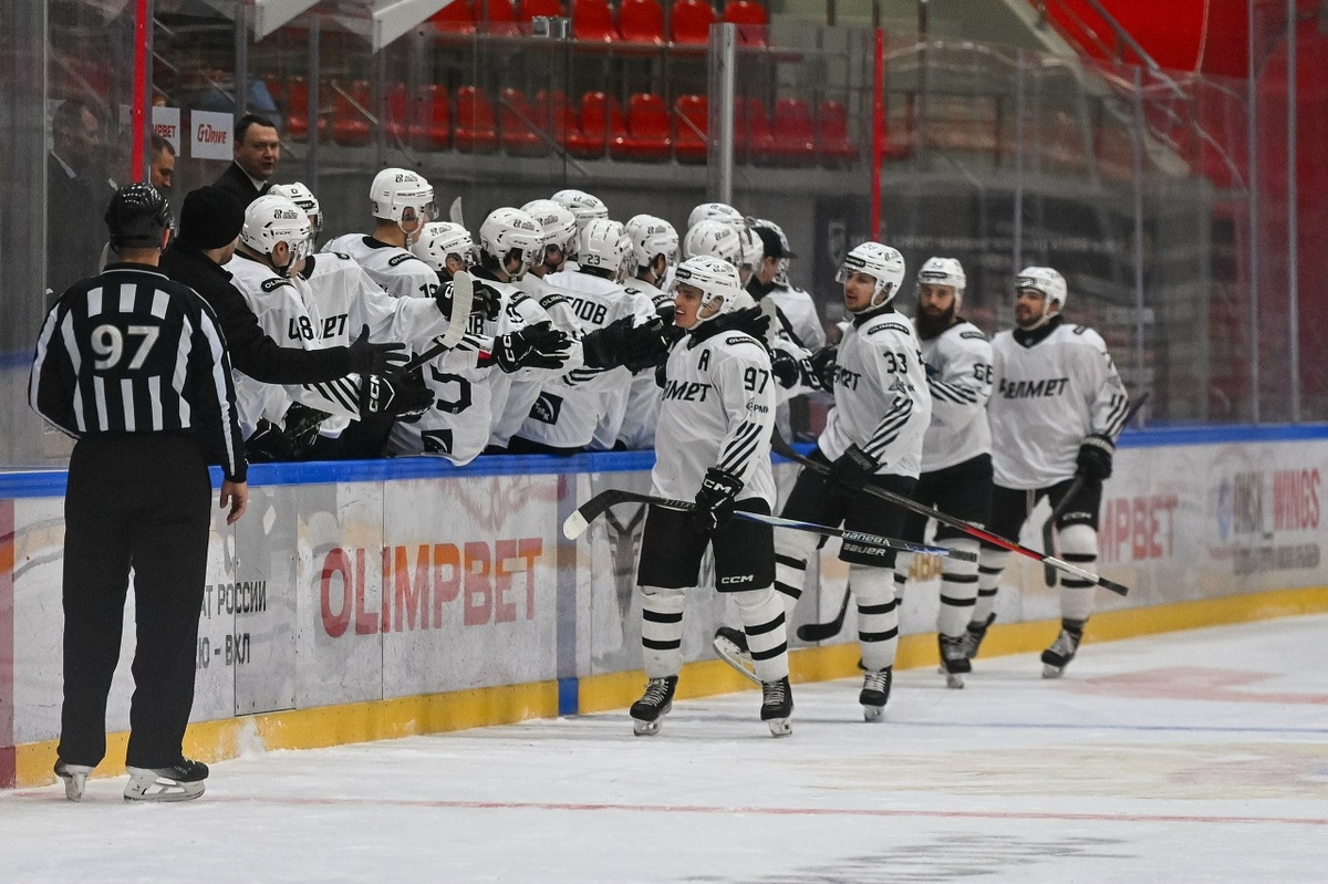 "Буран" в Челябинске сыграл 22 официальных матча!