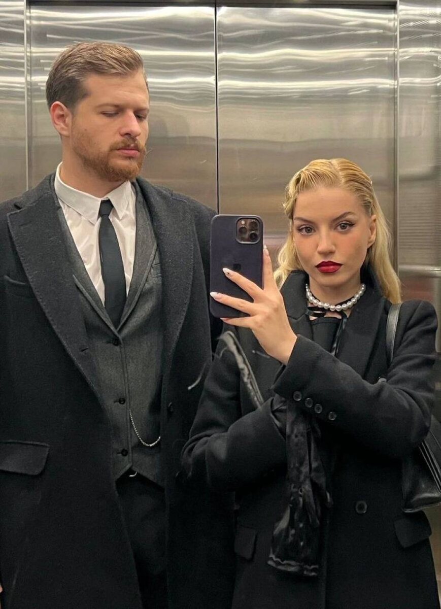 Фото из открытых источников интернета. Бурак Йорке с невестой