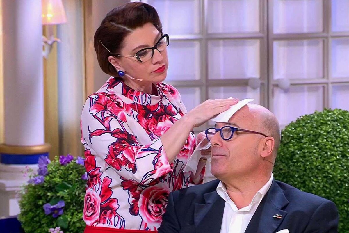    Кадр шоу "Давай поженимся!" кадр шоу.