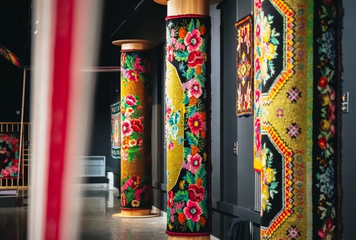    Тюменские музейщики создают версию генеративного ковра с помощью ИИ