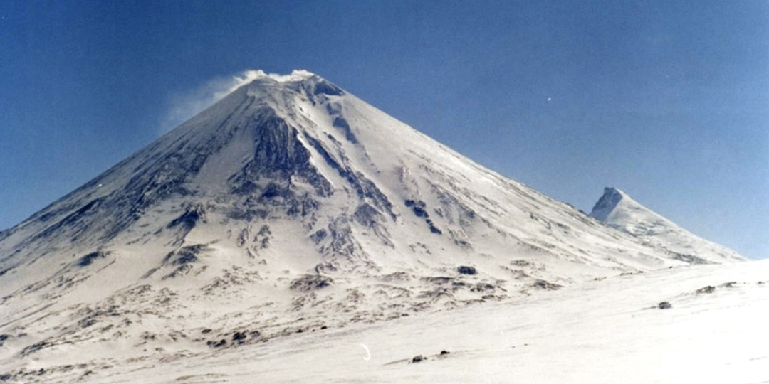 Какой вулкан на территории России считается самым опасным