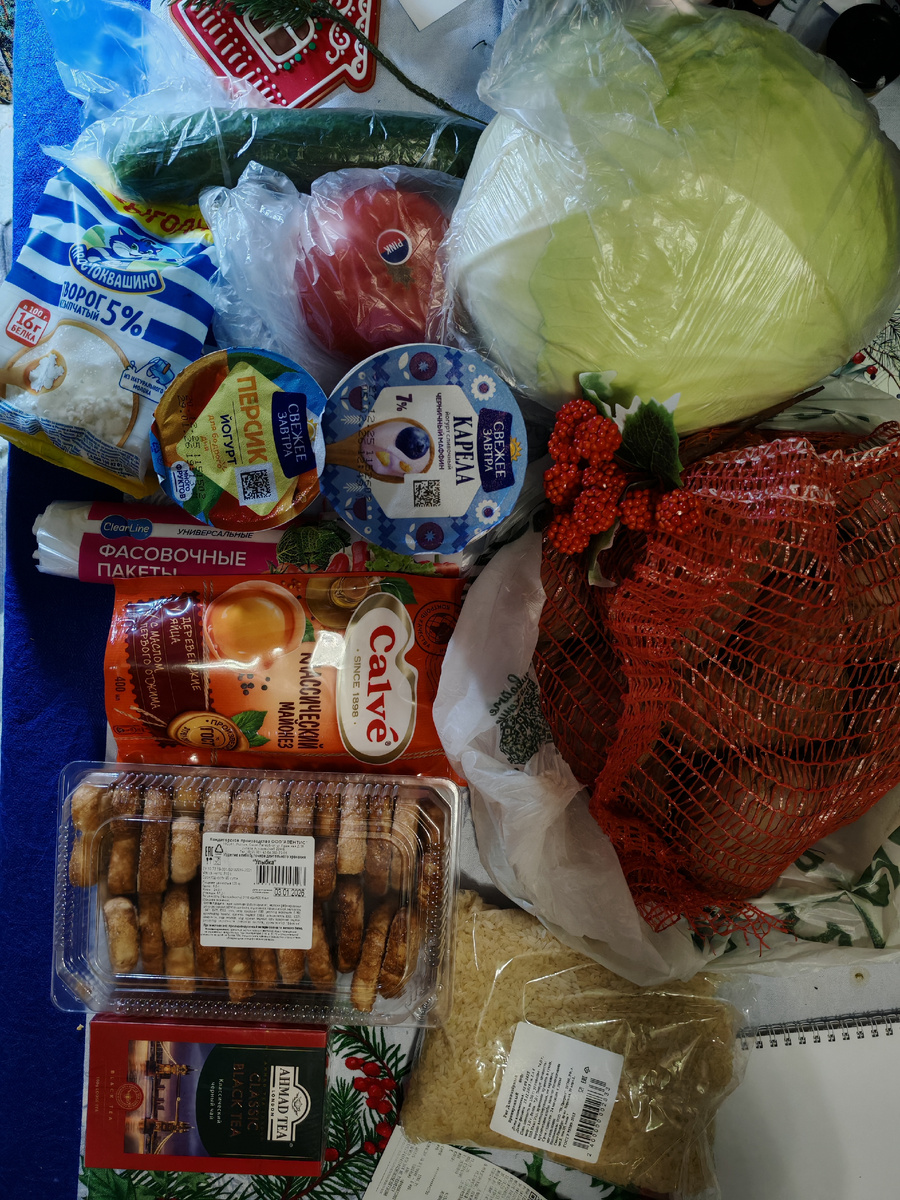 Заплатила 1092 р. Совсем недавно масса творога в пачке была 350 г, сегодня - 280 г. 