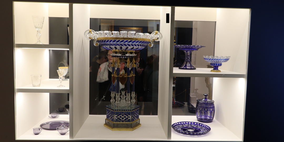 Посмотрите, какой красивый Готический сервиз сделали из стекла для Николая I