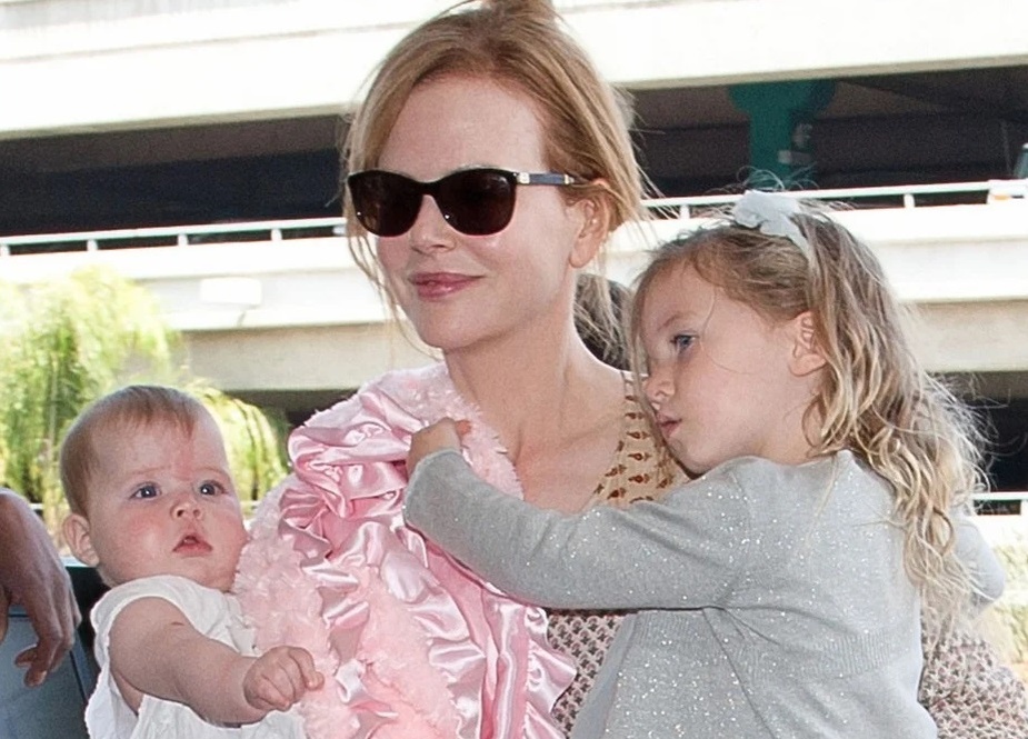 Николь Кидман с малышками дочерьми